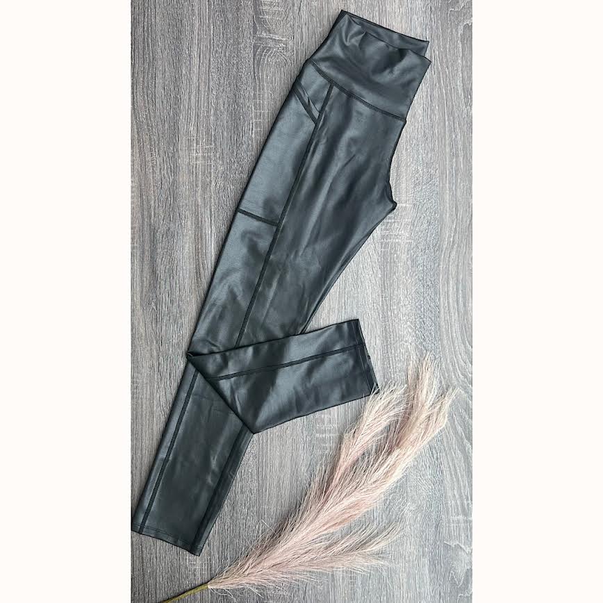 CHIC-LEATHER EFFECT JEGGINGS